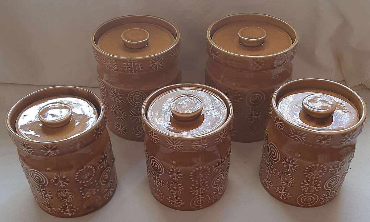 SET OF FIVE TOTEM PATTER PORTMEIRION STORAGE JARS