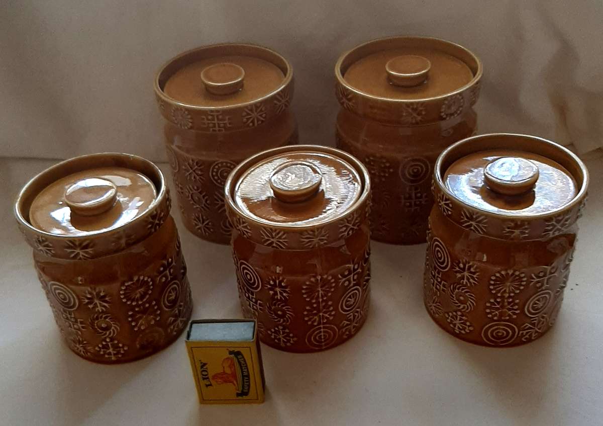 SET OF FIVE TOTEM PATTER PORTMEIRION STORAGE JARS