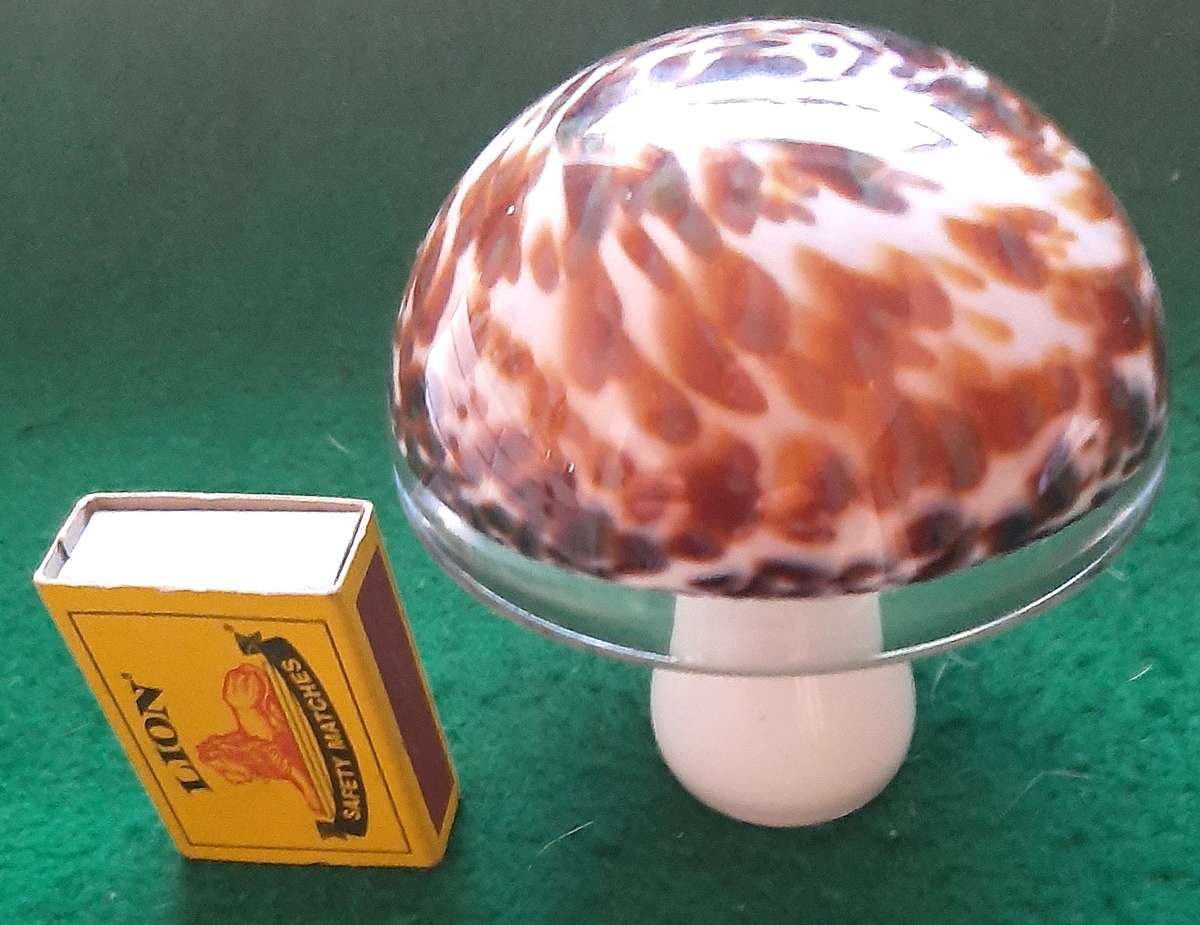 WEDGWOOD GLASS MUSHROOM SHAPED PAPERWEIGHT