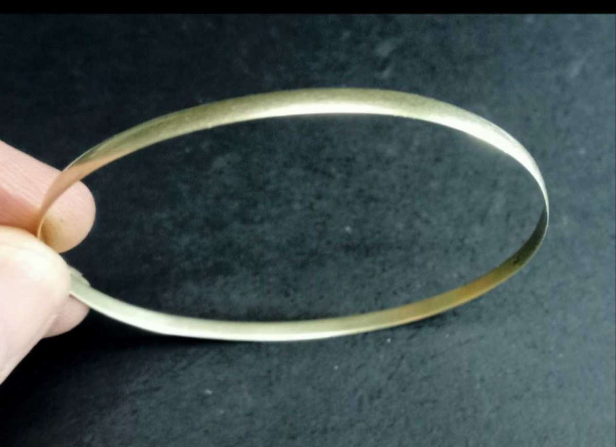 9ct Gold 3mm Bangle