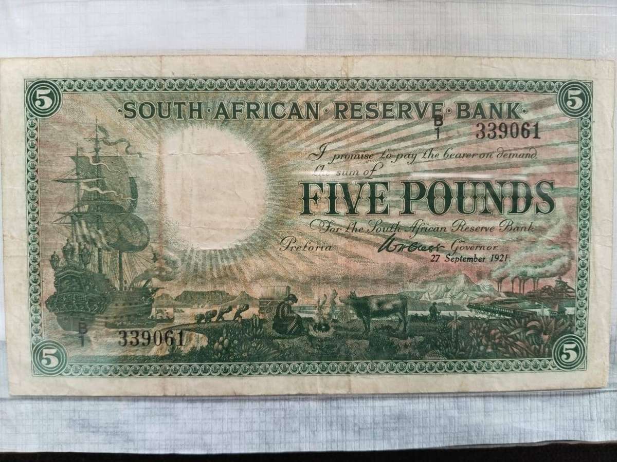 CLEGG - 1ST EDITION - 5 POUNDS ZAR BANK NOTE  VF+