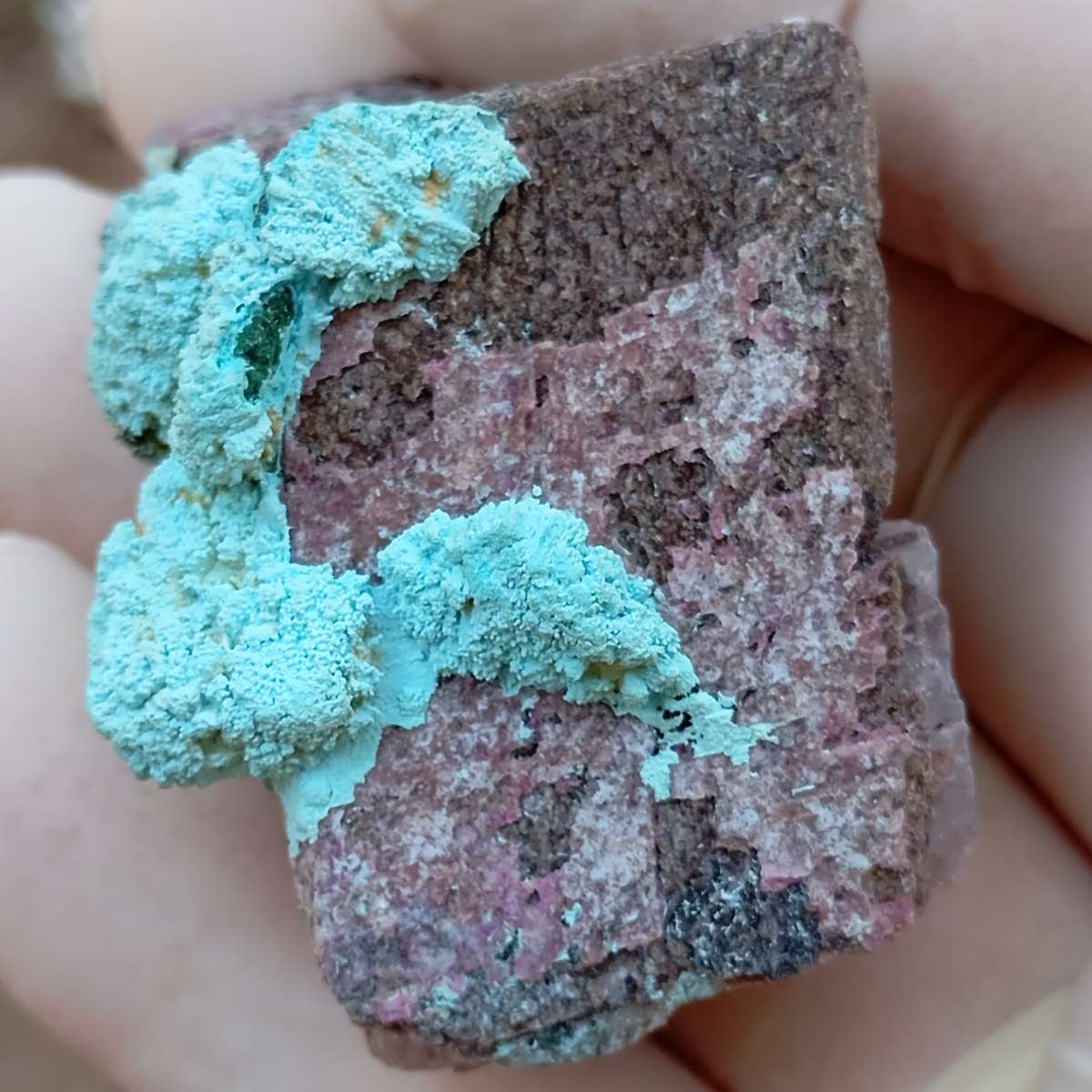 Cobaltoan calcite chrysocolla malachite heterogenite- Kakanda deposit DRC Congo