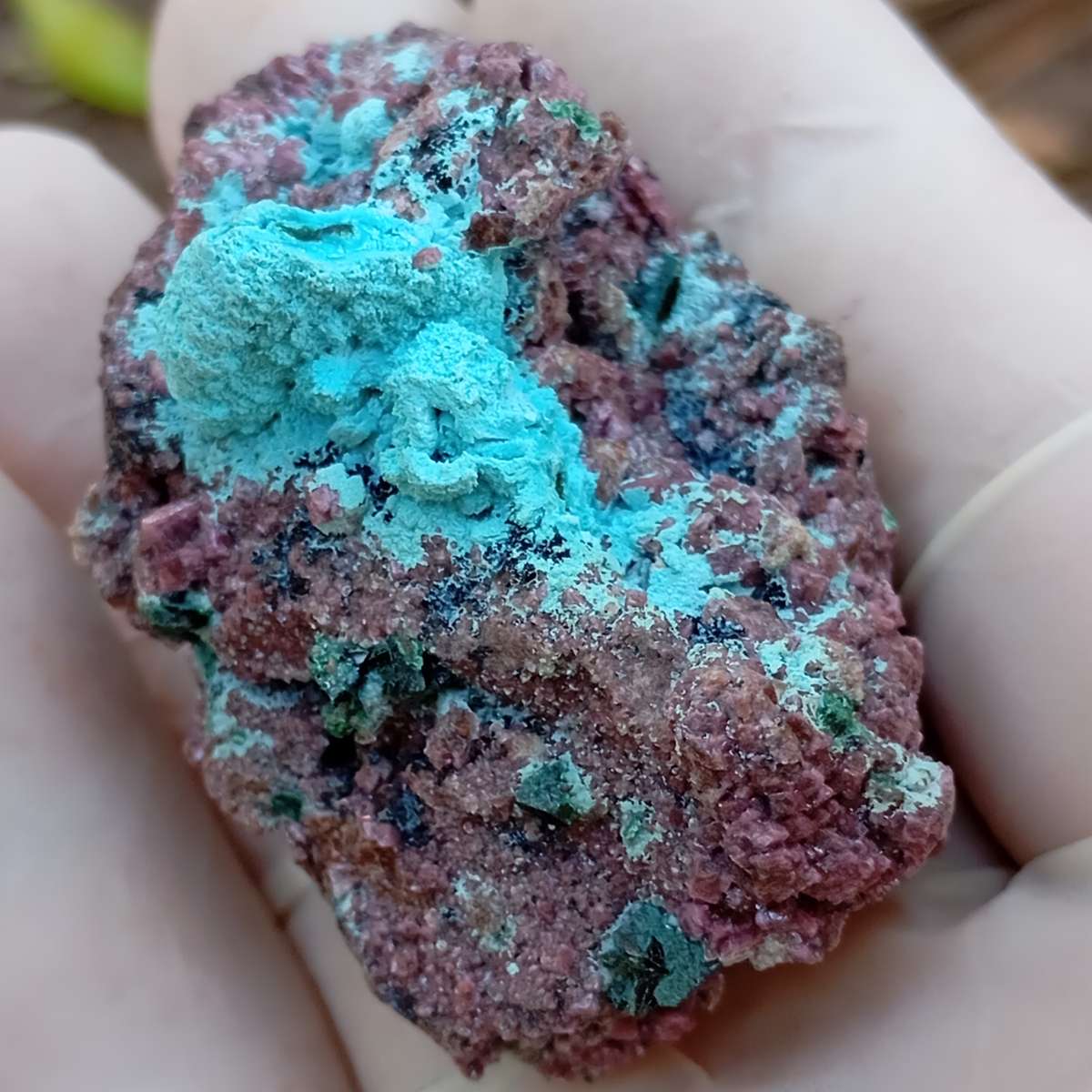Malachite chrysocolla cobaltoan calcite heterogenite quartz - Kakanda deposit DRC Congo