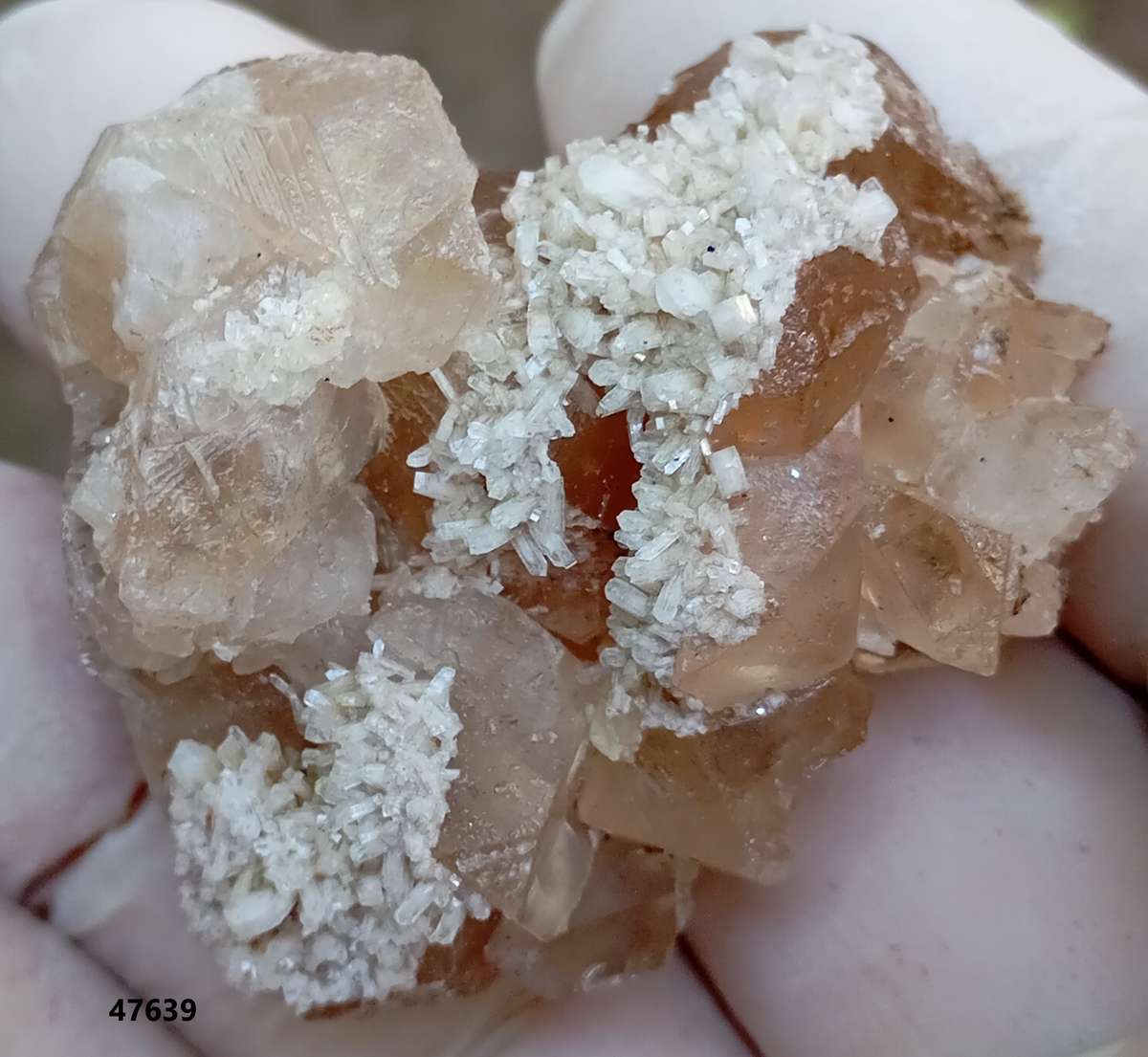 Apophyllite calcite - Poonah mining district India