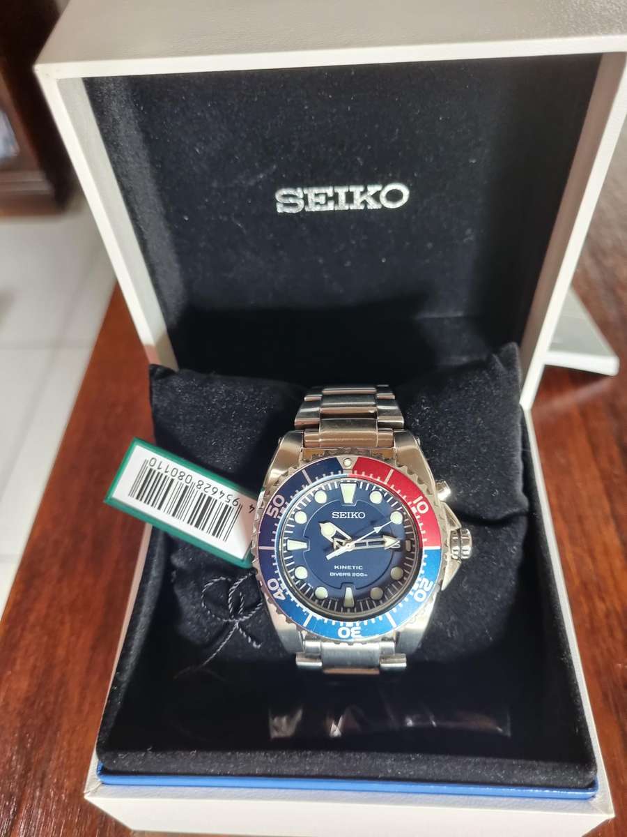 SEIKO KINETIC DIVERS CAL.5M62 BOXED