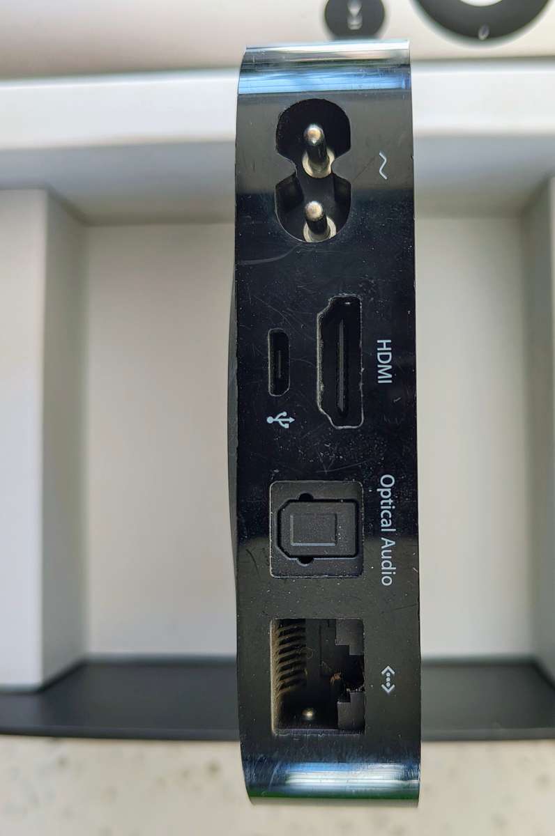 APPLE TV 3RD GEN BOXED