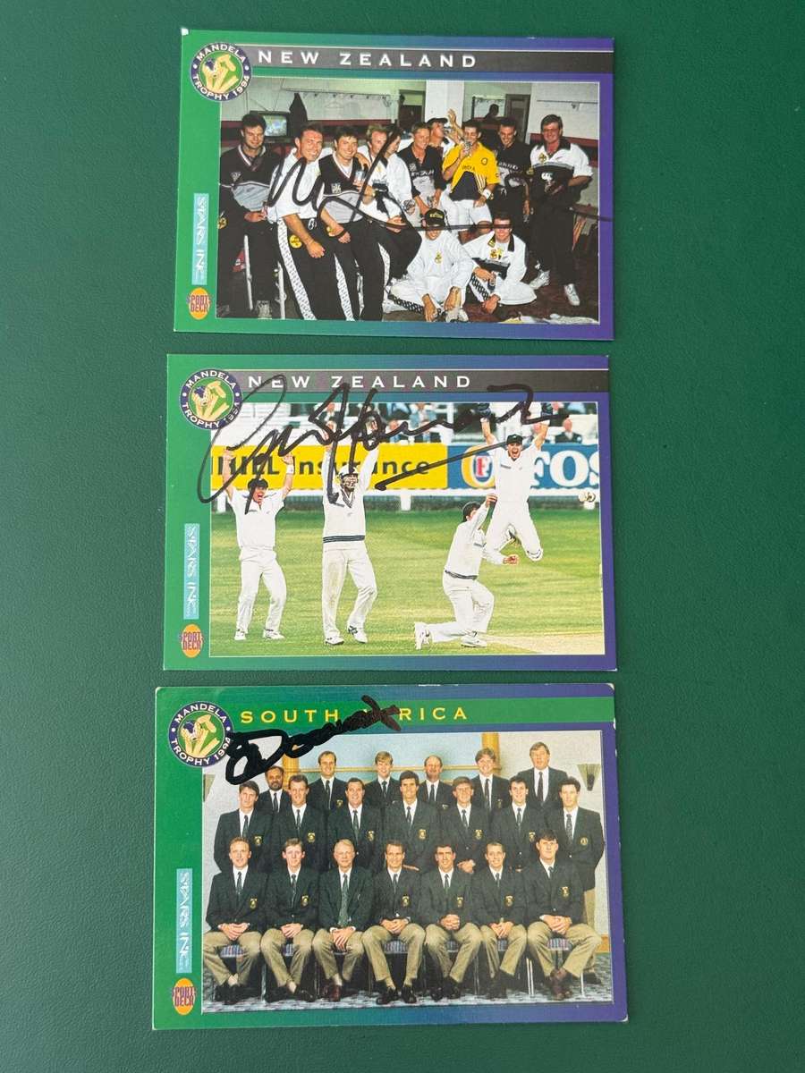 Cricket Card - *SIGNED* 3 * New-Zealand/South-Africa 1994 Sports Deck Cricket Card