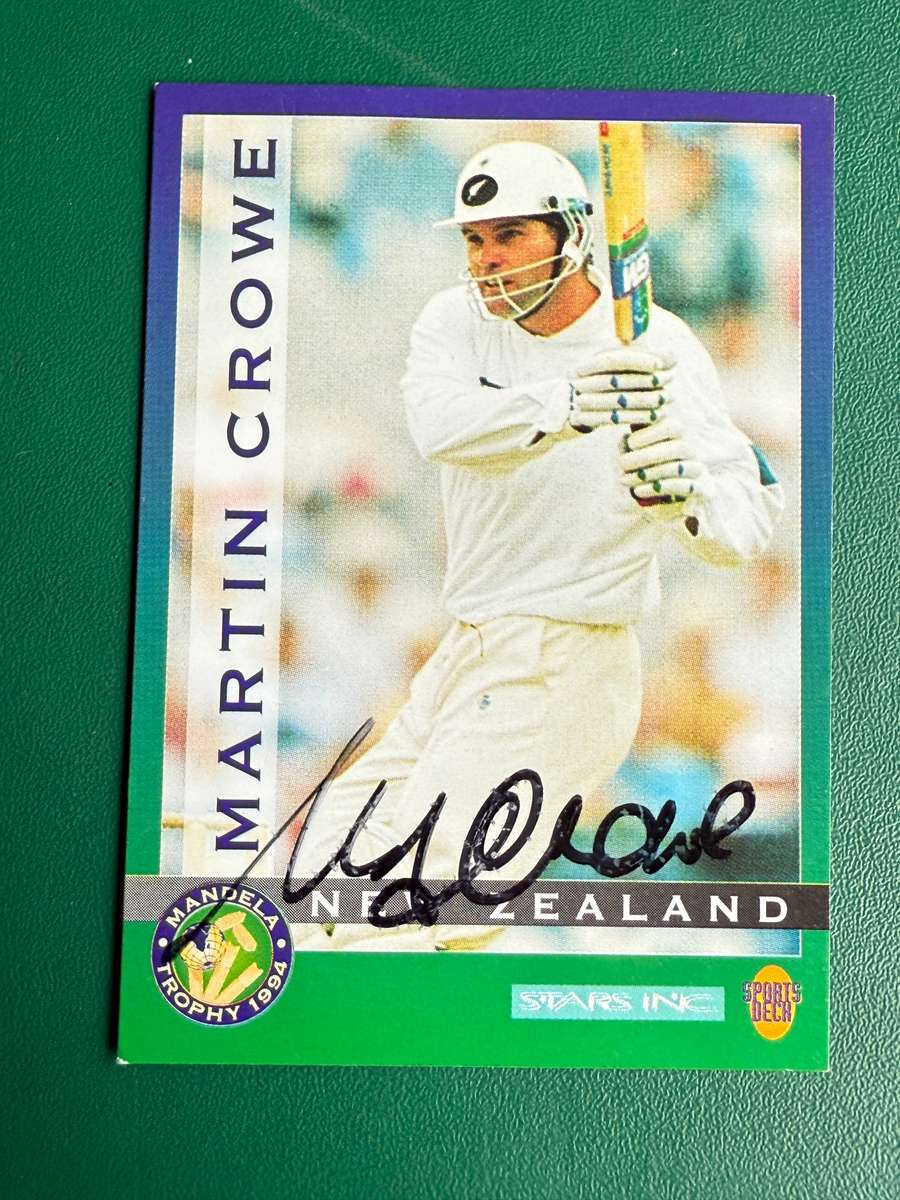 Cricket Card - *SIGNED* Martin Crowe 1994 Sports Deck Cricket Card