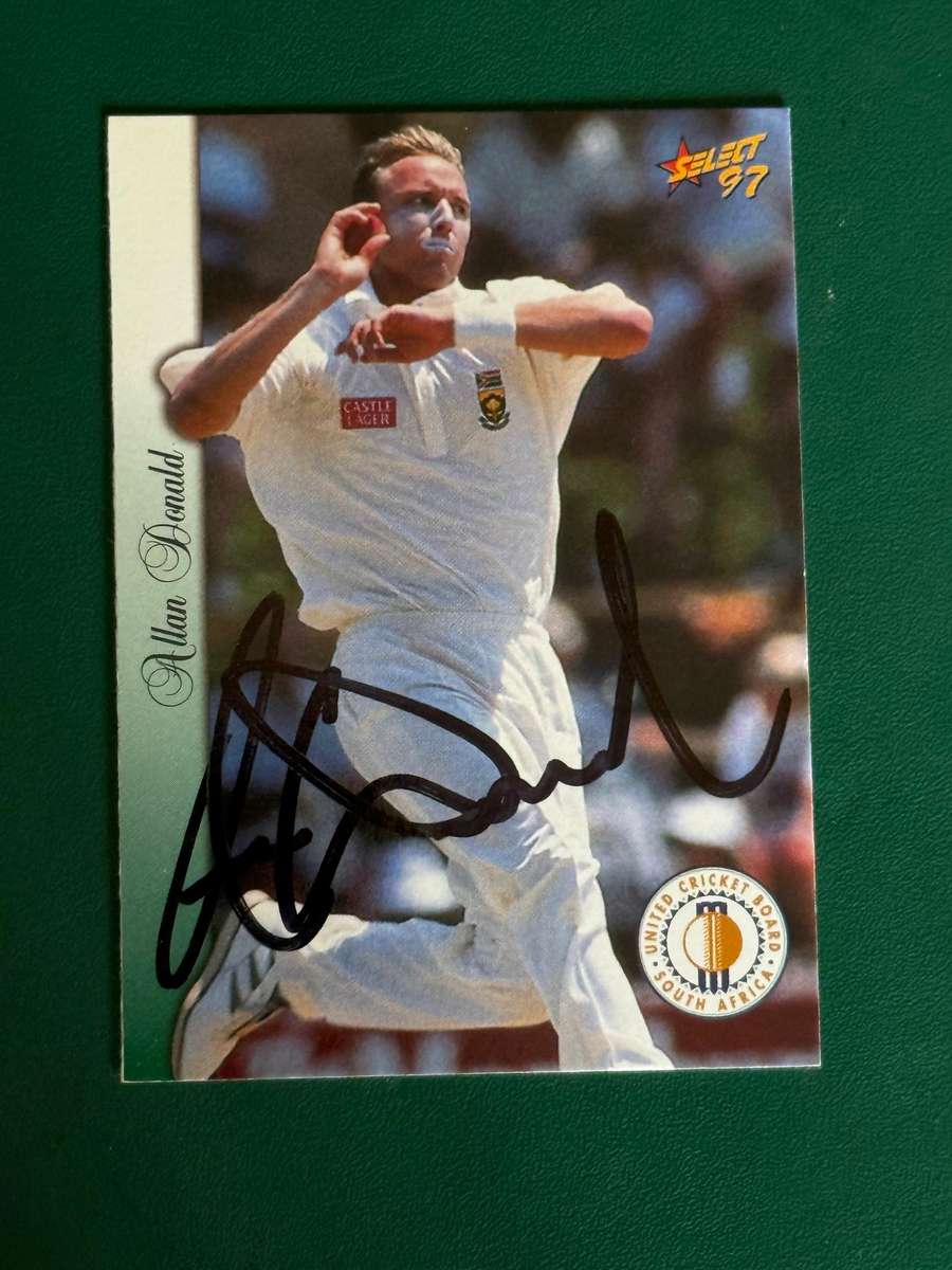 Cricket Card - *SIGNED* Allan Donald 1997 Select Cricket Card