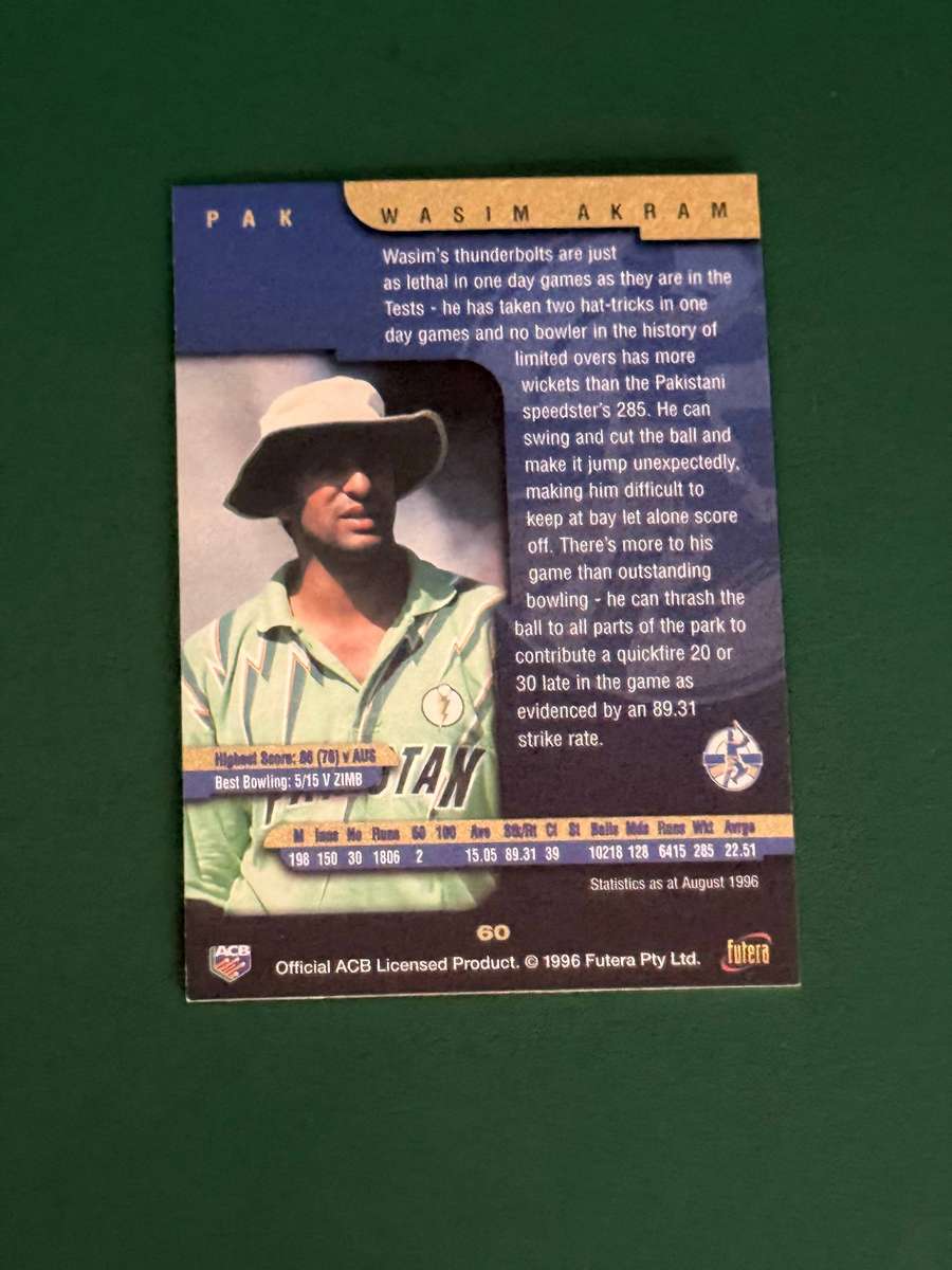 Cricket Card - *SIGNED* Wasim Akram 1996 Futera Cricket Card