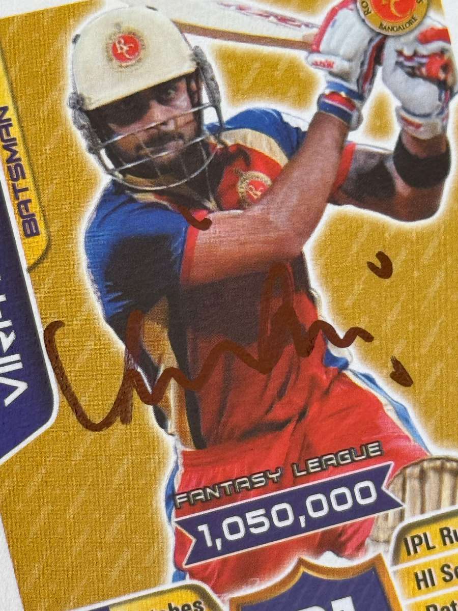 Cricket Card - *SIGNED* Virat Kohli 2015 IPL Topps Cricket Card