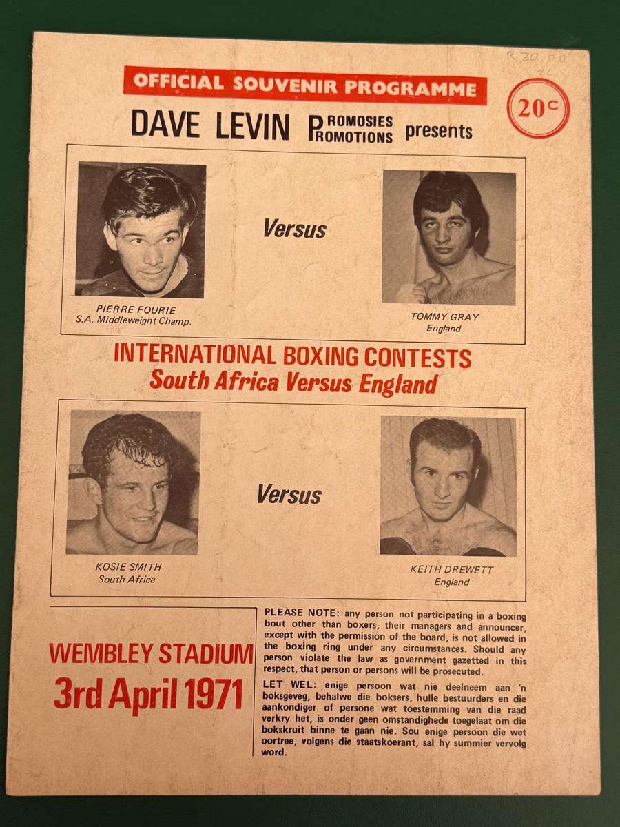 Boxing Programme - Pierre Fourie vs Tommy Gray (Eng)/Kosie Smith vs Keith Drewett (Eng) 03/04/1977