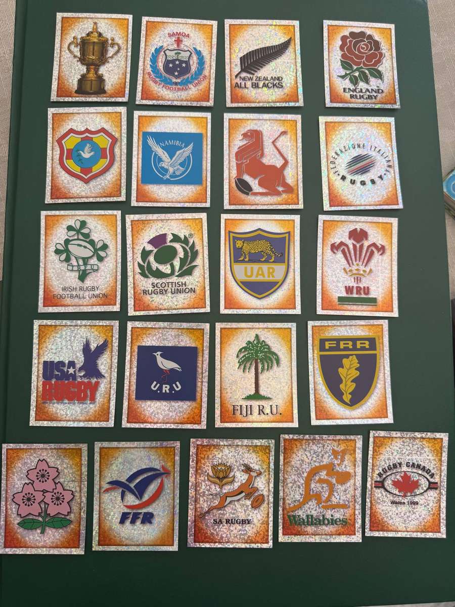 Rugby Card/Stickers - 1999 Rugby World Cup team emblems issued by Merlin