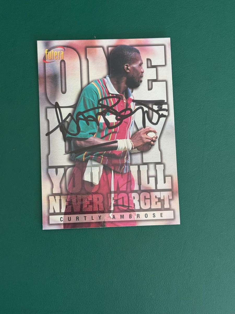 Cricket Card - *SIGNED* Curtley Ambrose (Nr70) 1996 Futera Cricket Card