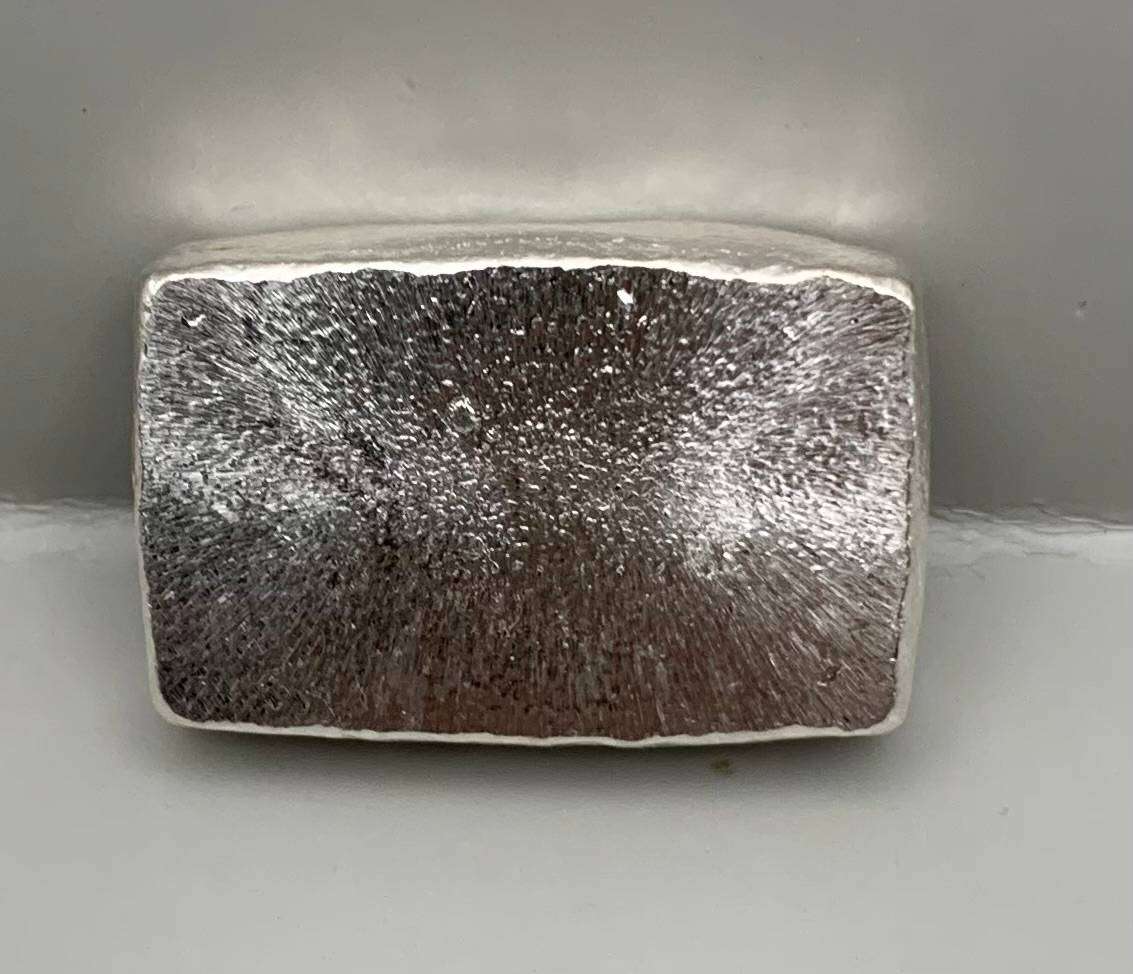 (   TWO OUNCE   )      CASTED    PURE SOLID SILVER   ' BEAVER BAR '