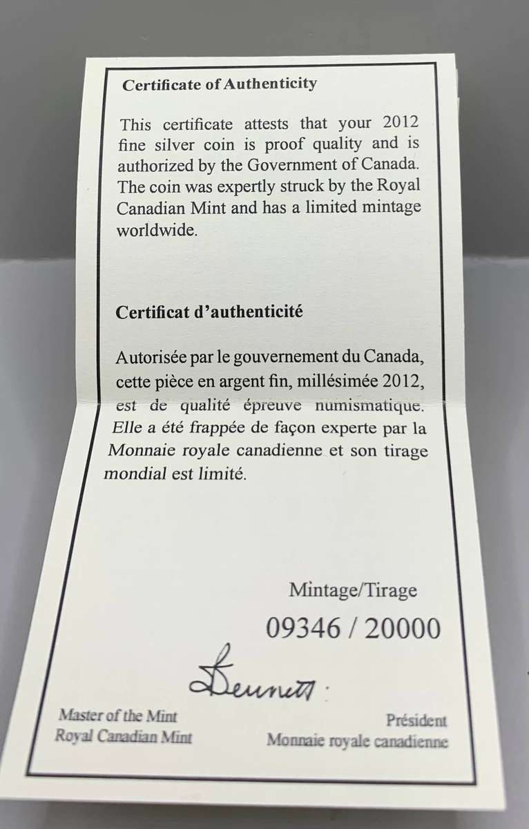 (  THE TITANIC  )    2012  HALF OUNCE     PURE PROOF SILVER   CERTIFICATE OF  AUTHENTICITY INCLUDED