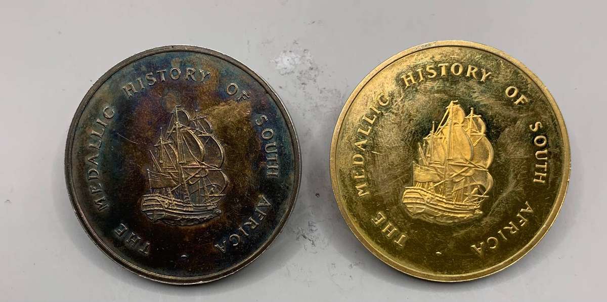 (  GILDED SILVER  )   HISTORY OF SOUTH AFRICA     TWO MEDALLIONS      ONE BID FOR BOTH