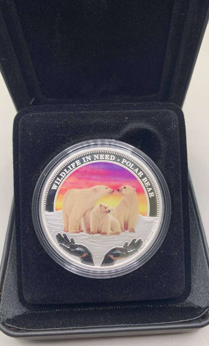 ( SPECIAL  WILDLIFE SERIES )  2012  POLAR BEARS      1oz  PROOF SILVER COLORIZED COIN