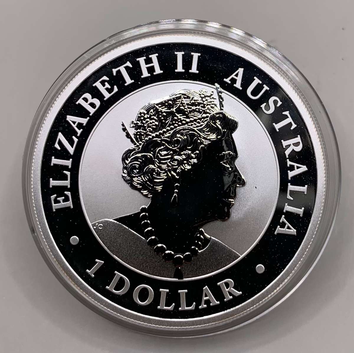 (  COMMEMORATIVE  )  2020 1oz  FAMOUS  AUSTRALIAN  " HAND OF FAITH " NUGGET  PURE SILVER COIN