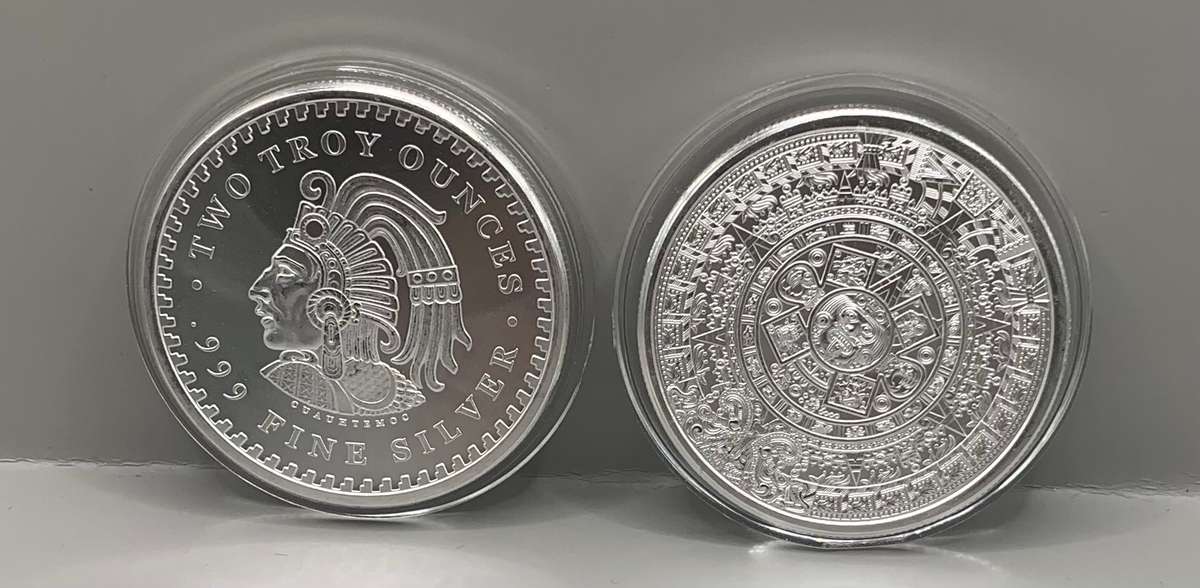 (  TWO OUNCE  )     AZTEC MEXICAN CALENDAR   PURE SOLID SILVER ROUND  CAPSULED