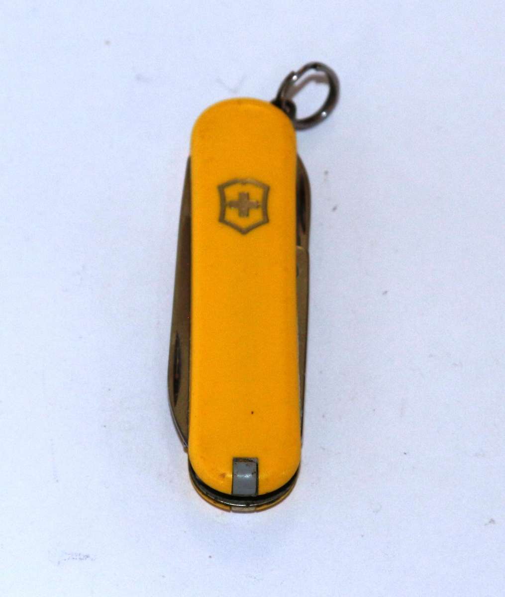 Victorinox - 58mm - Swiss Army Knife - (Classic SD)