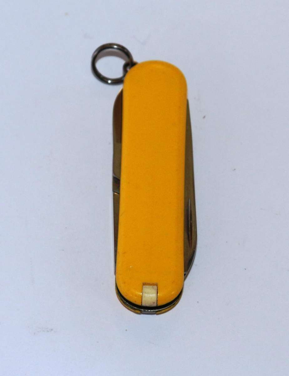 Victorinox - 58mm - Swiss Army Knife - (Classic SD)