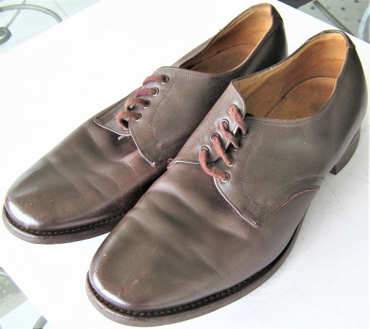 OLD S.A. ARMY PARABELLUM STEP OUT SHOES SIZE 8 IN VERY GOOD CONDITION