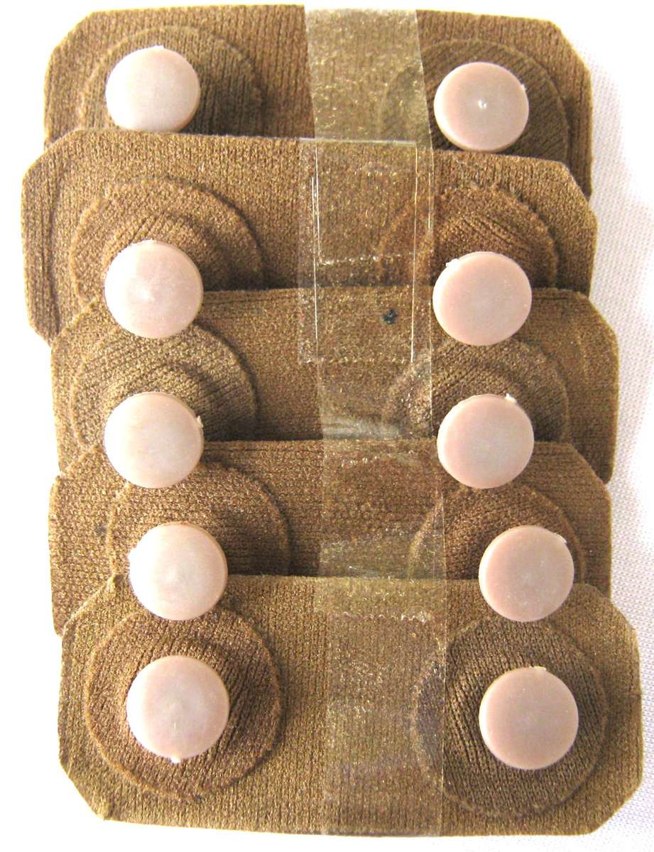 5 OLD ARMY SMALL ARMS COMPETITION (MARKSMAN) TUPPERWARE SKIET BALKIES BREAST BADGES SOLD TOGETHER