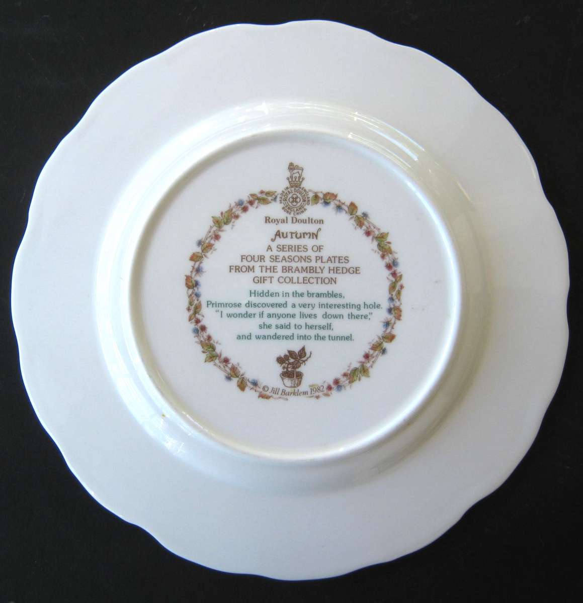 ROYAL DOULTON "AUTUMN" FROM FOUR SEASONS SERIES IN SPOTLESS CONDITION