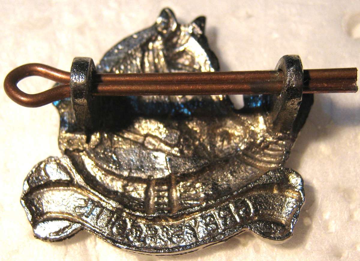 GREY SCOUTS ANODISED ALLOY CAP BADGE FOR OTHER RANKS WORN 1976-1980 WITH LUGS AND PIN UNUSED