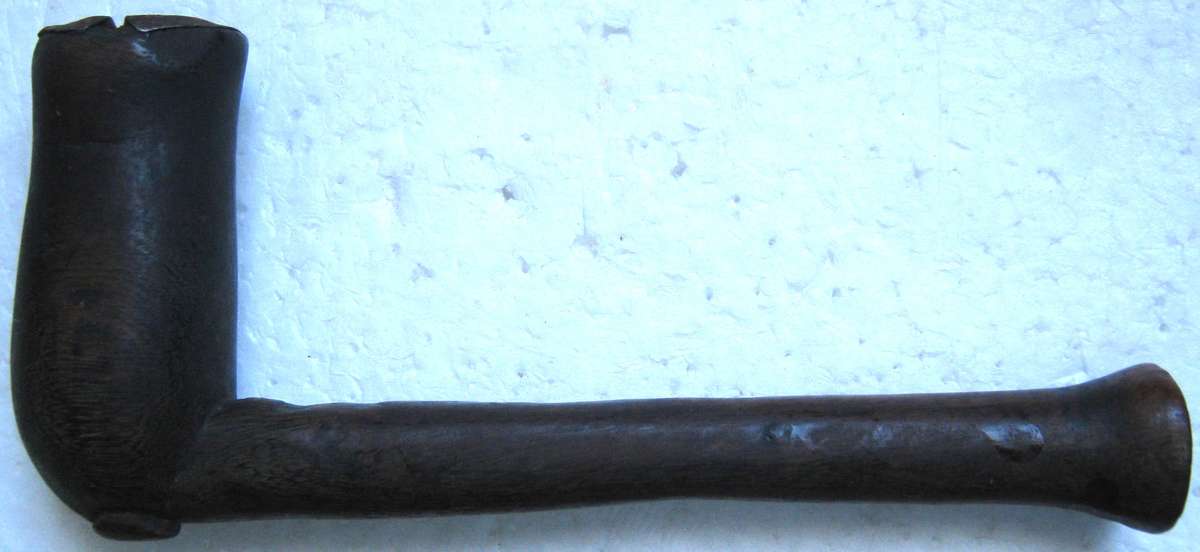 OLD XHOSA HAND CARVED SMOKING PIPE "INQAWE" HAS TIN INSERT IN THE BOWL 16.5 CM GOOD USED CONDITION
