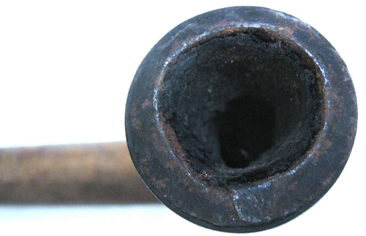 OLD XHOSA HAND CARVED SMOKING PIPE "INQAWE" HAS TIN INSERT IN THE BOWL 14.5 CM GOOD USED CONDITION