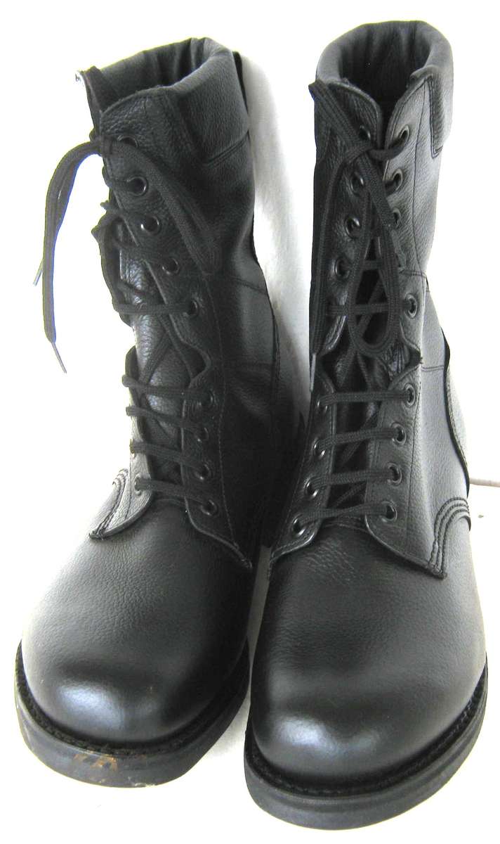 S.A. NAVY BLACK COMBAT BOOTS SIZE 10 IN UNUSED CONDITION