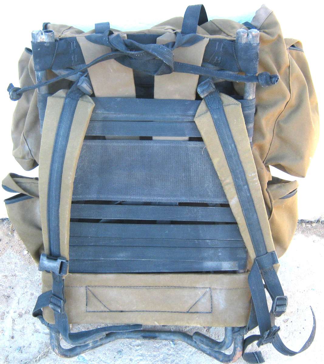 SADF 83 PATTERN RUCK SACK WITH "H" FRAME IN GOOD USED CONDITION