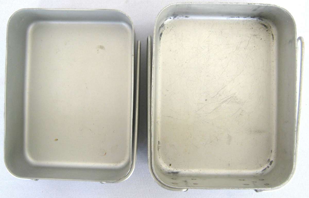 UNION OF S.A. DIXIE SET WITH UNION MILITARY STAMP DATED 1968  IN VERY GOOD CONDITION