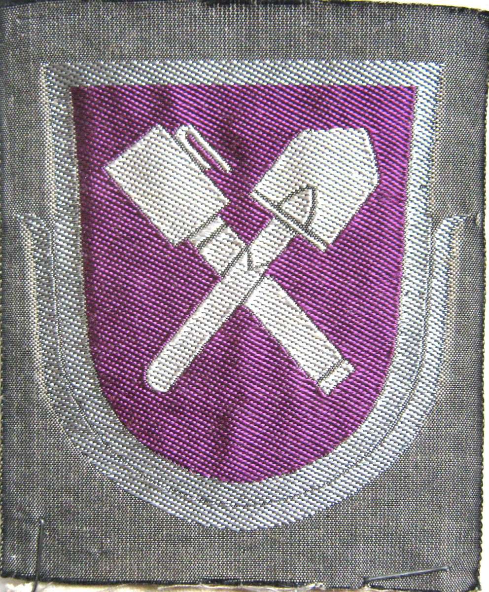 WW2 FINLAND ORIGINAL MILITARY ASSAULT ENGINEER CLOTH BADGE IN UNUSED CONDITION