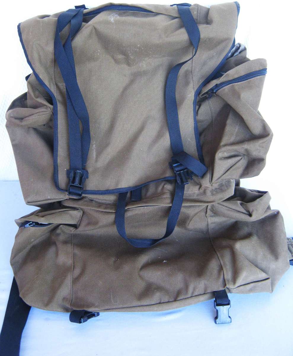 SADF 83 PATTERN RUCKSACK NO H FRAME OTHERWISE ALL ZIPS AND STRAPS IN TACT  IN VERY GOOD CONDITION