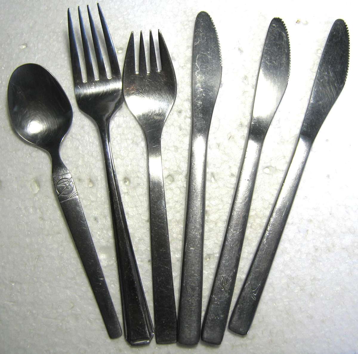 OLD SOUTH AFRICAN AIRWAYS COLLECTION OF 6 VARIOUS CUTLERY PIECES