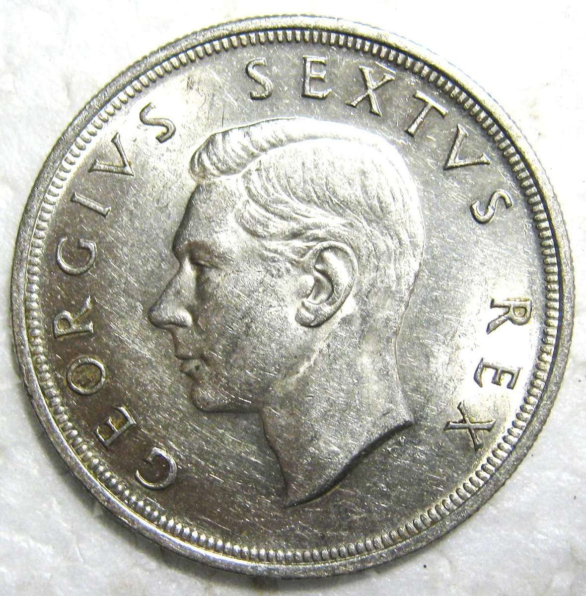1949 FIVE SHILLINGS (CROWN) 80% SILVER 28.28 GRAMS IN GOOD CIRCULATED CONDITION