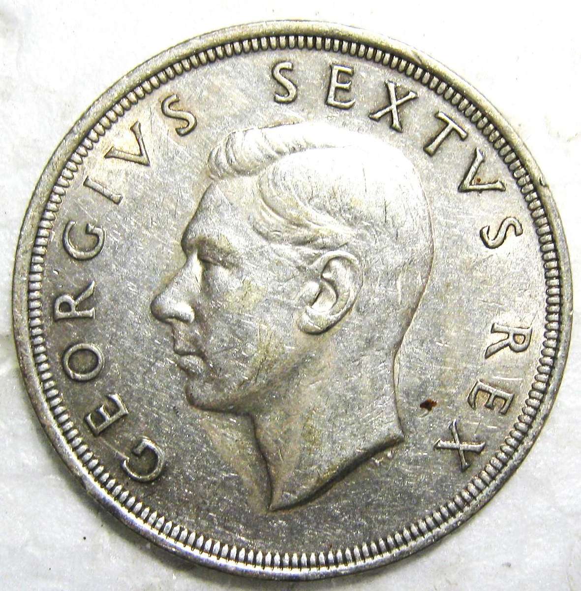 1949 FIVE SHILLINGS (CROWN) 80% SILVER 28.28 GRAMS IN GOOD CIRCULATED CONDITION