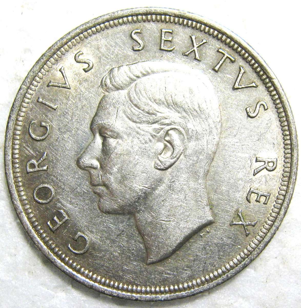 1949 FIVE SHILLINGS (CROWN) 80% SILVER 28.28 GRAMS IN GOOD CIRCULATED CONDITION