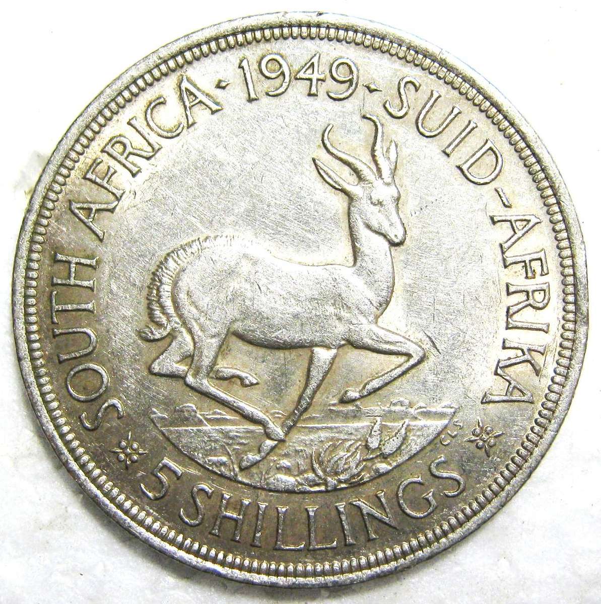 1949 FIVE SHILLINGS (CROWN) 80% SILVER 28.28 GRAMS IN GOOD CIRCULATED CONDITION