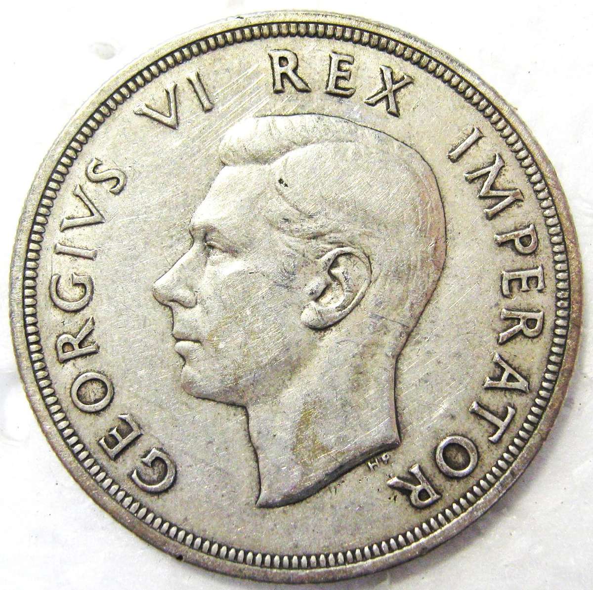 1947 FIVE SHILLINGS (CROWN) 80% SILVER 28.28 GRAMS IN GOOD CIRCULATED CONDITION