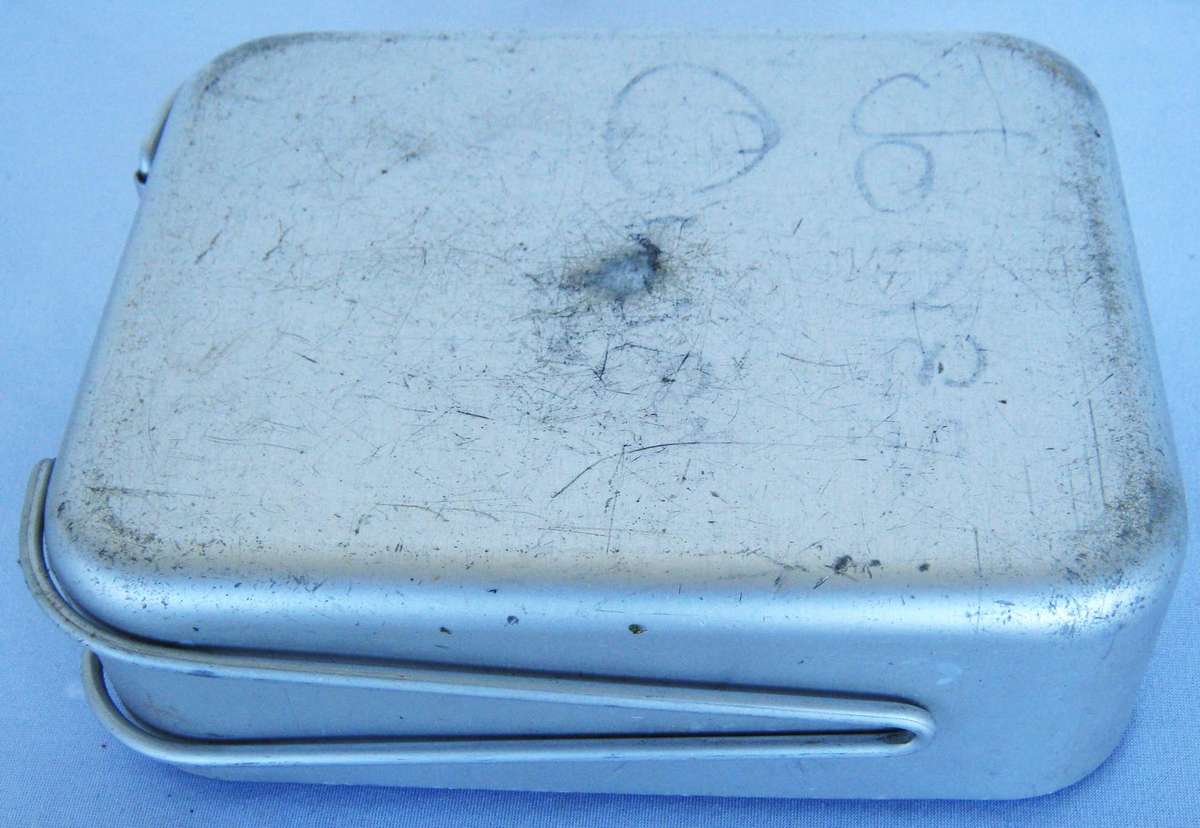 OLD SADF DIXIE SET IN GOOD USED CONDITION