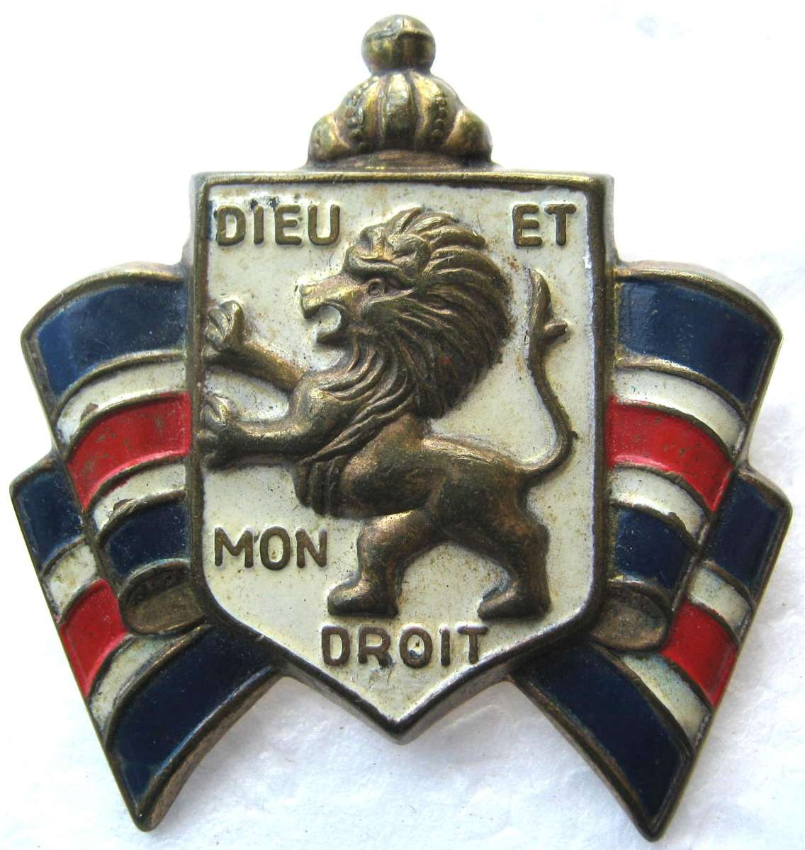 WW2 BRITISH WAR RELIEF SOCIETY PIN BADGE IN VERY GOOD CONDITION 4cm x 4cm