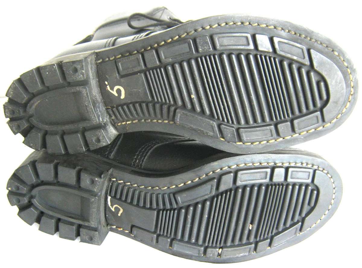 S.A. NAVY BLACK COMBAT BOOTS SIZE 5 IN UNUSED CONDITION