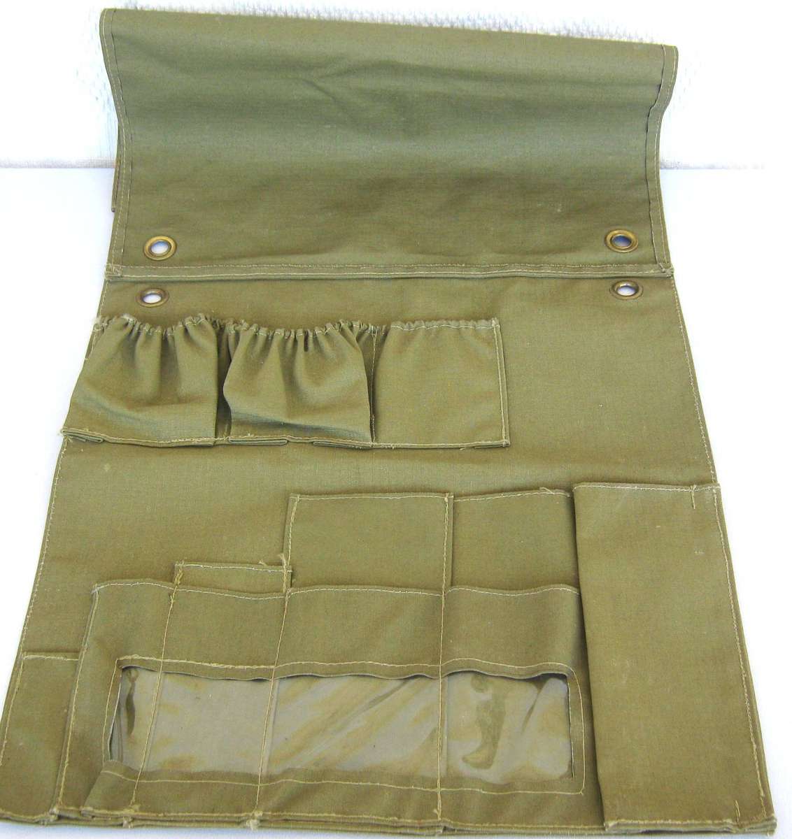 SADF OFFICERS FIELD TOILETRY BAG WITH HANGING LOOPS IN VERY GOOD CONDITION