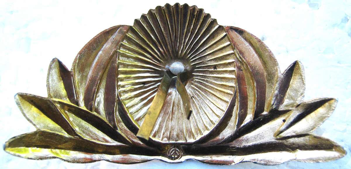 USSR Police Officer Cap Badge with Pins 8.5 x 5 cm
