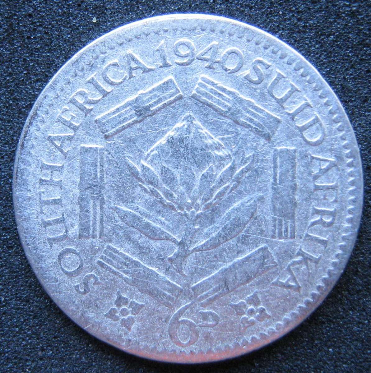 1940 S.A. SIX PENCE IN A  CIRCULATED CONDITION 3 GRAMS 80% SILVER