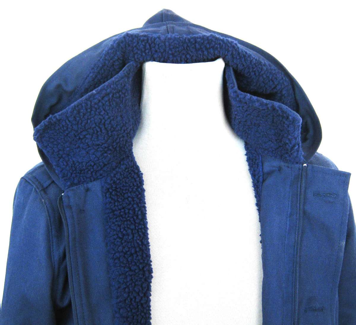 SA NAVY COLD WEATHER JACKET SIZE SMALL IN HARDLY USED CONDITION. SEE DIMENSIONS BELOW